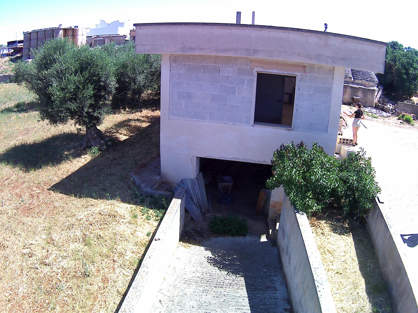 Piccola Villetta In Zona Abitata, 2 Vani e Acc, Trullo, Deposito.